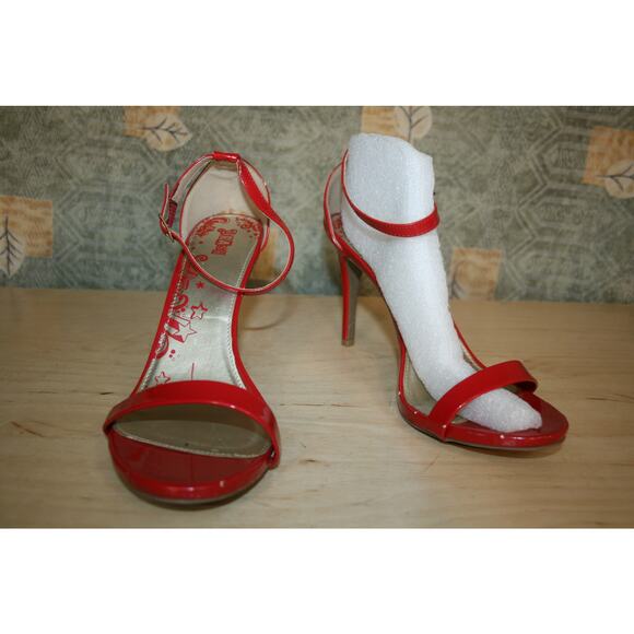 Brash Red Patent Ankle Strap Heels 12 W - Picture 2 of 6
